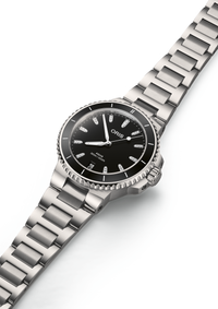 Aquis Date Diamonds