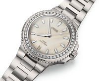 Aquis Date Diamonds