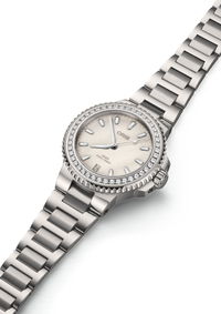 Aquis Date Diamonds