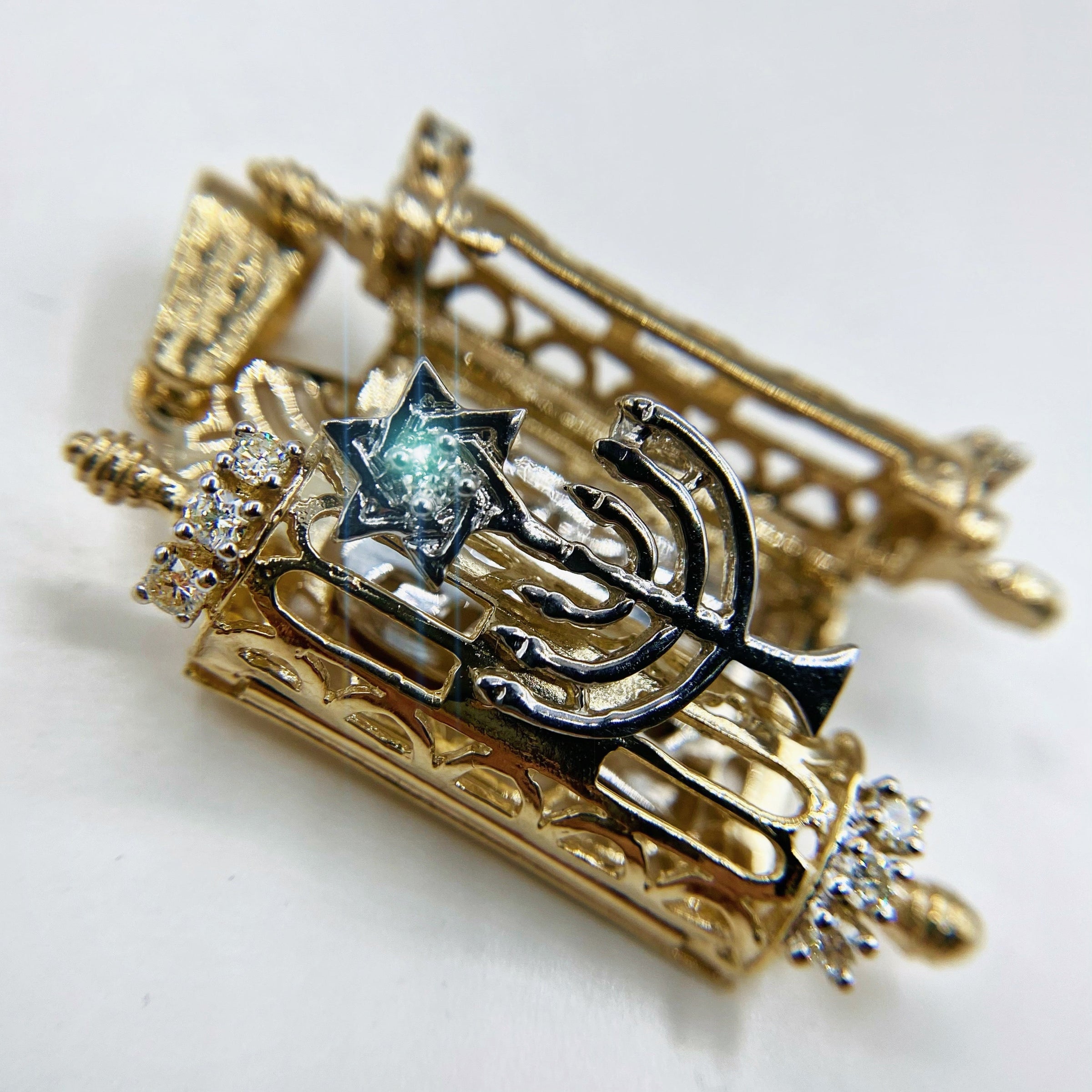 1.50ct. Torah Scroll Natural Diamond Pendant Set In 14K Yellow Gold