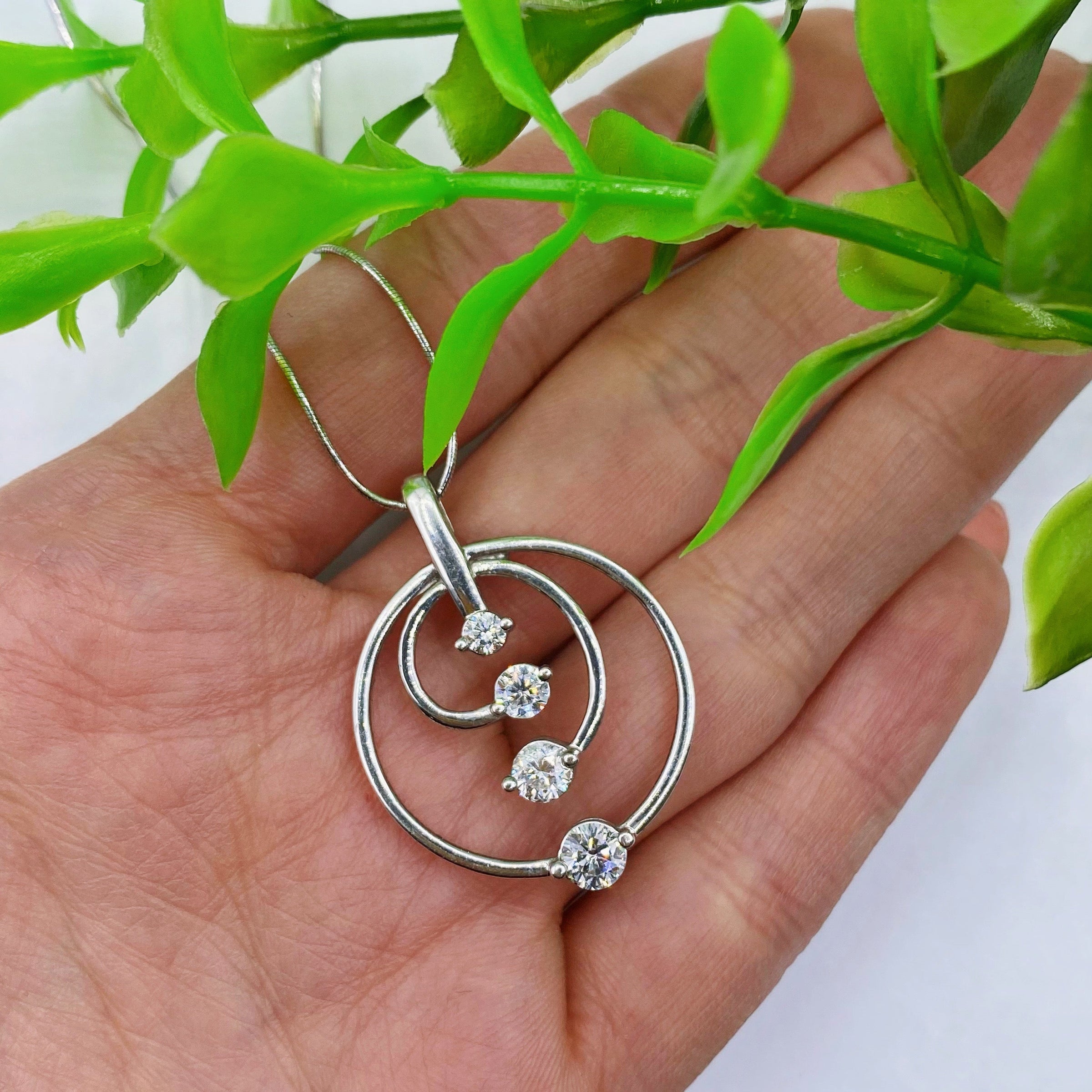 1.00ct. Circle of Life Motif Diamond Pendant Set In 14K White Gold, Round Brilliant Cut