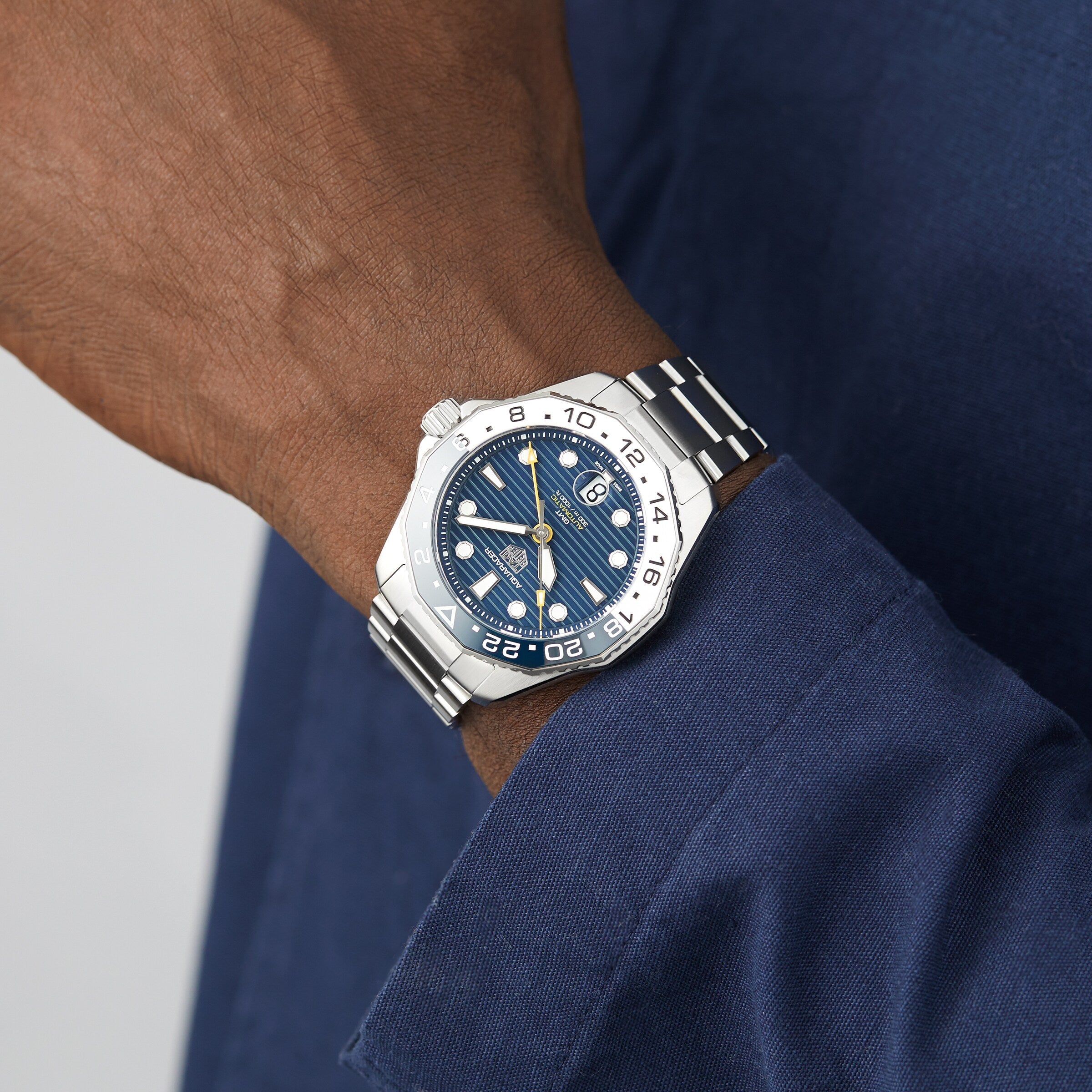 Aquaracer Professional 300 GMT