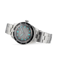 Divers Sixty‑Five