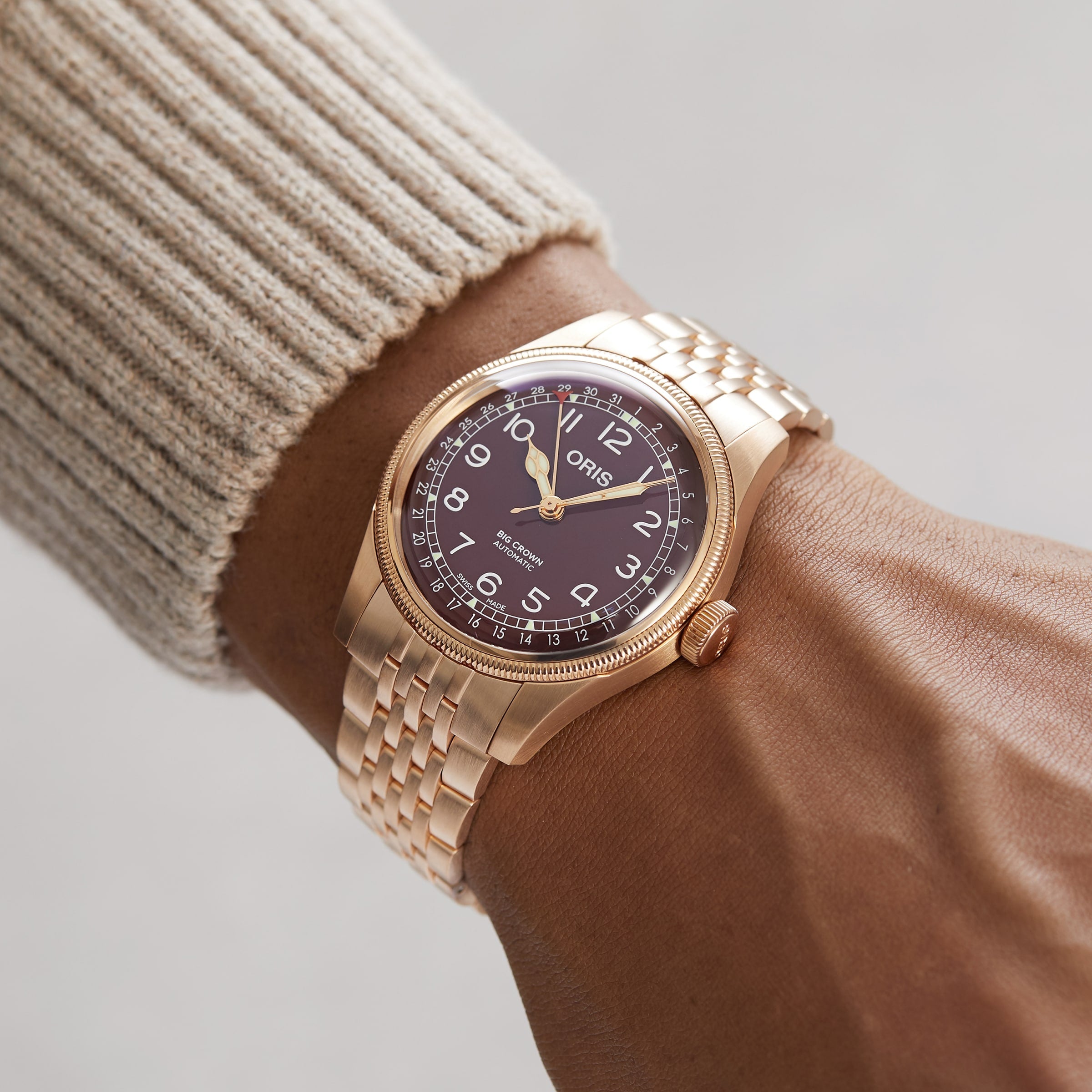 Big Crown Bronze Pointer Date