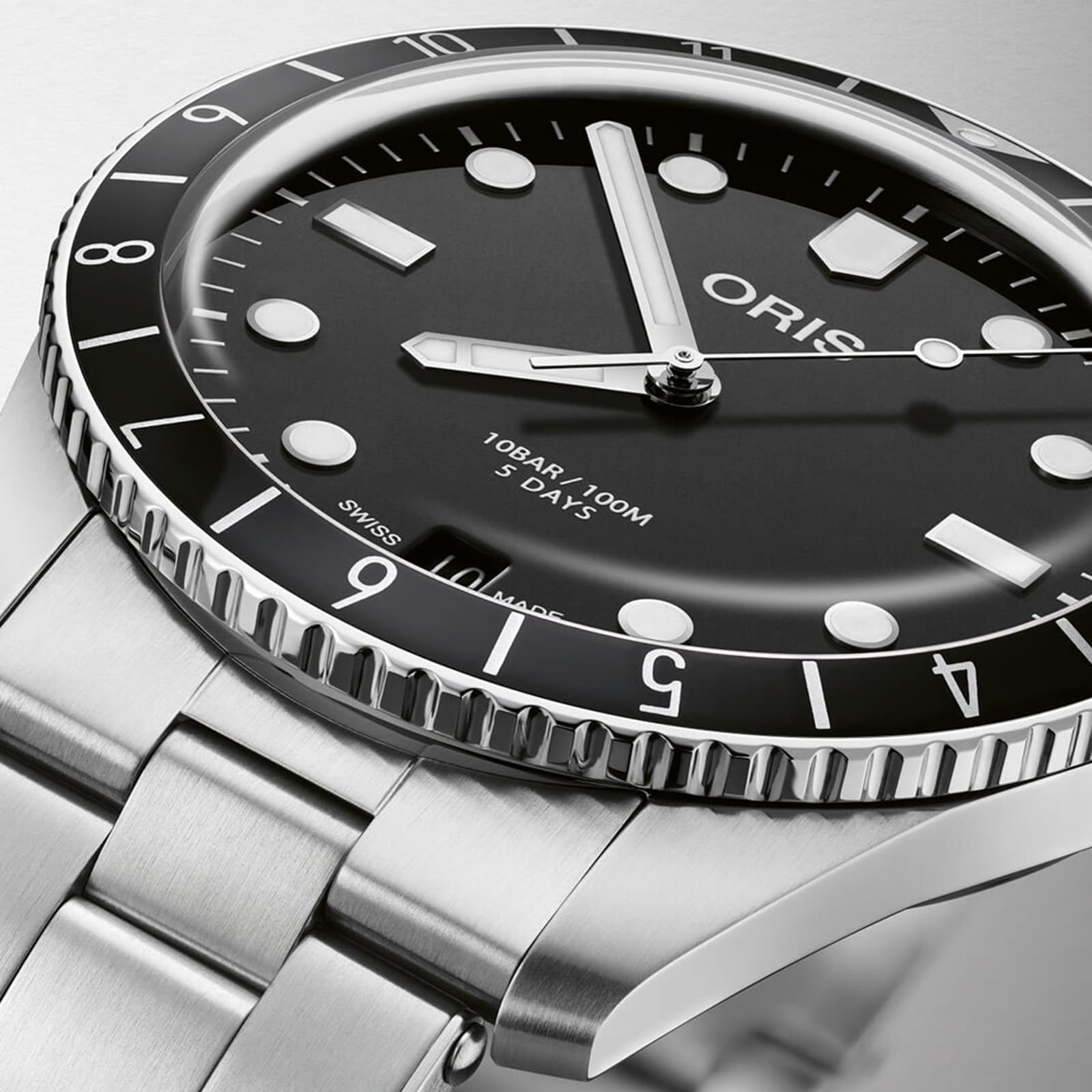 Divers Sixty‑Five 12H Calibre 400