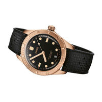 Divers Sixty‑Five Date