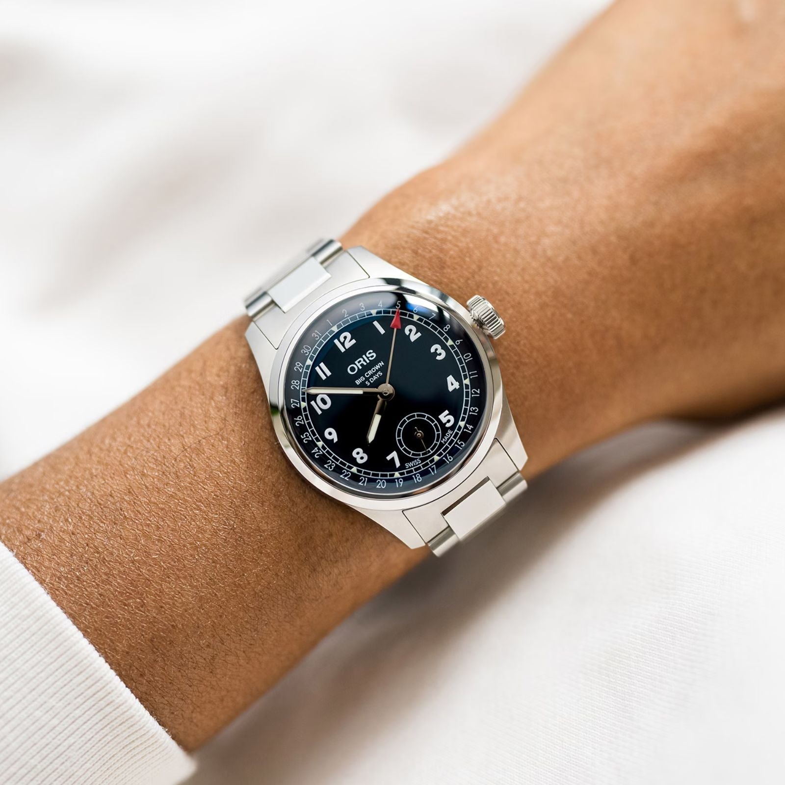 Big Crown Pointer Date Calibre 403