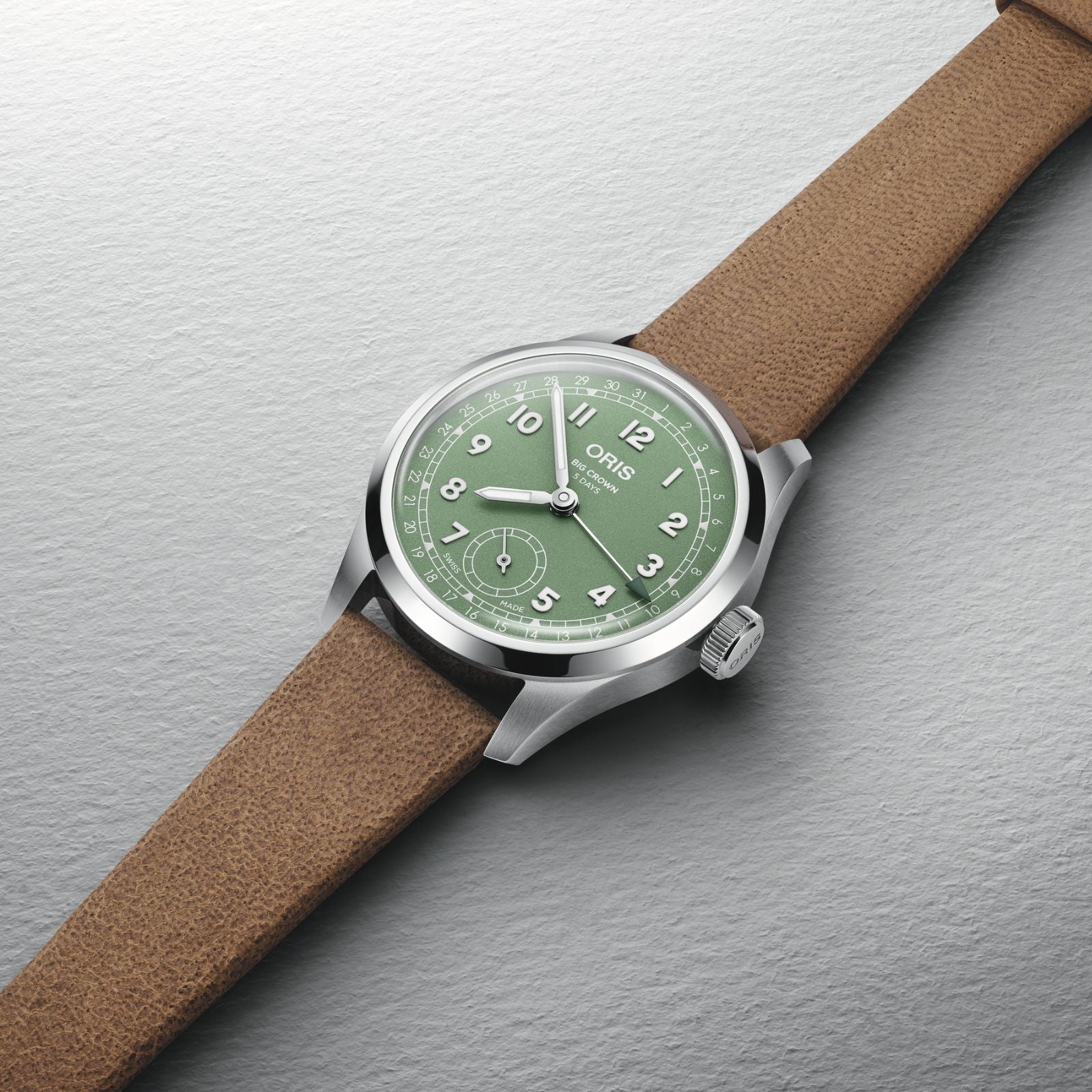 Big Crown Pointer Date Calibre 403