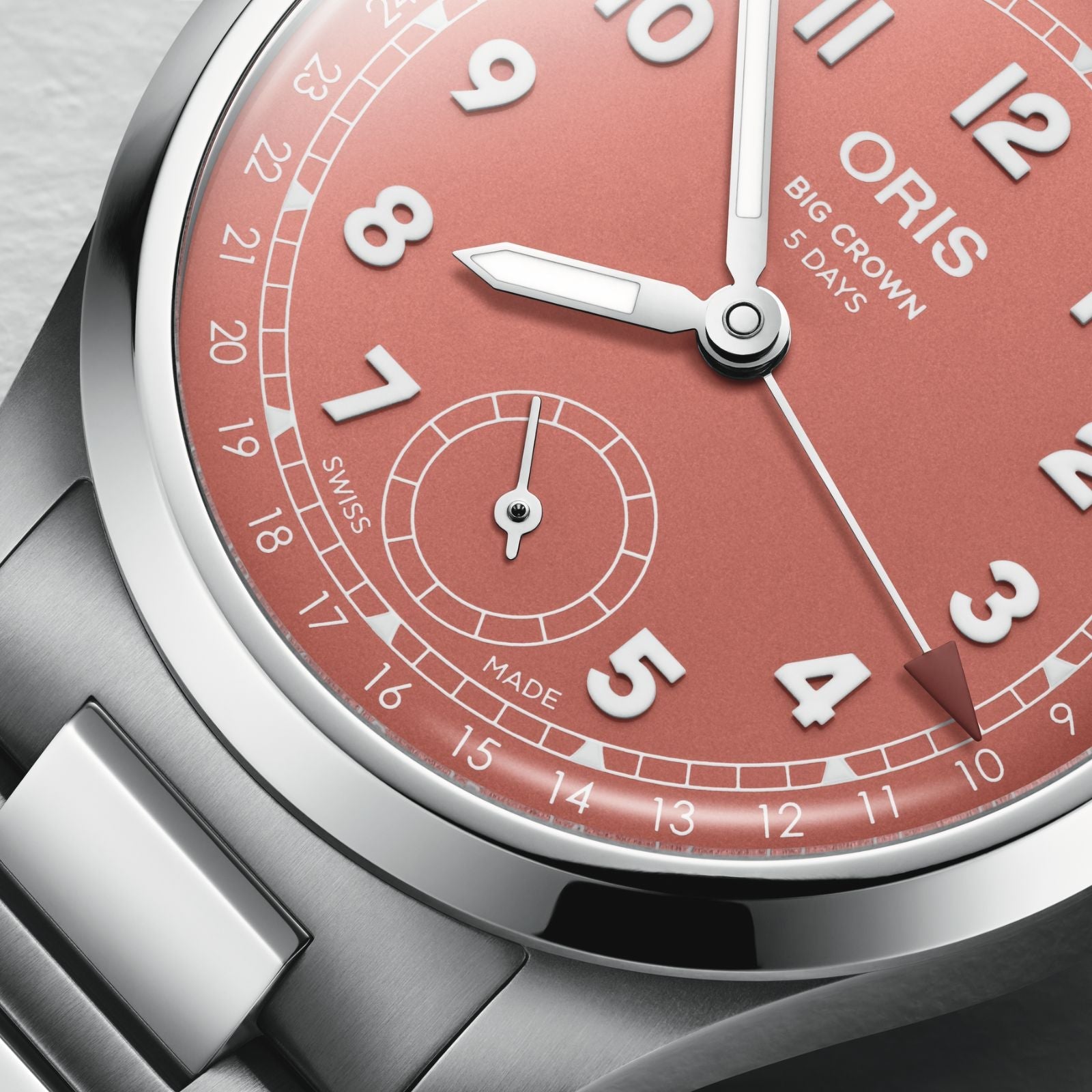Big Crown Pointer Date Calibre 403
