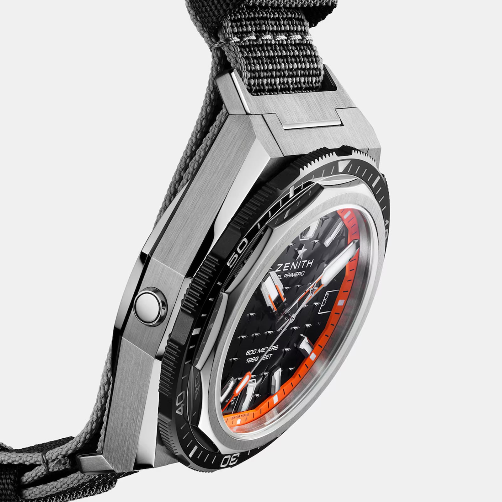 Defy Extreme Diver