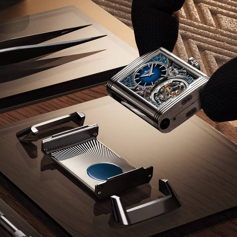 2025 Model Jaeger-LeCoultre Reverso Hybris Artistica Calibre 179, 51mm - Ref: Q39434E1 Blue Dial in 18k White Gold Case, Blue Leather