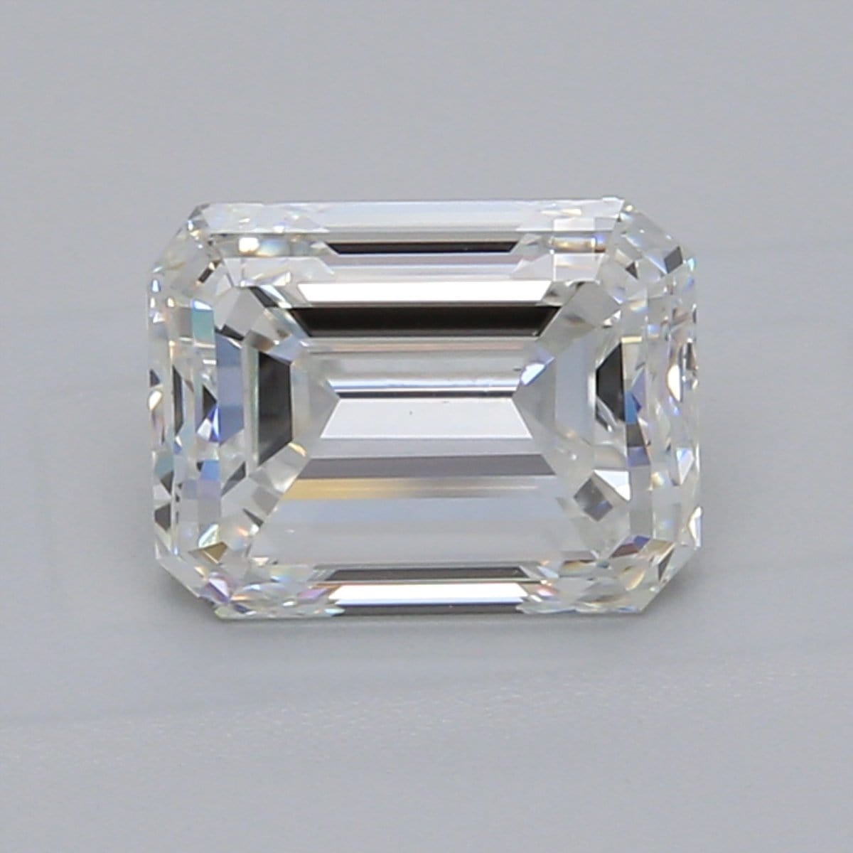 2.50 Carat G VS2 Emerald Diamond