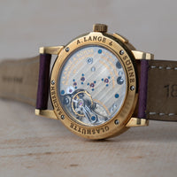 Saxonia Outsize Date