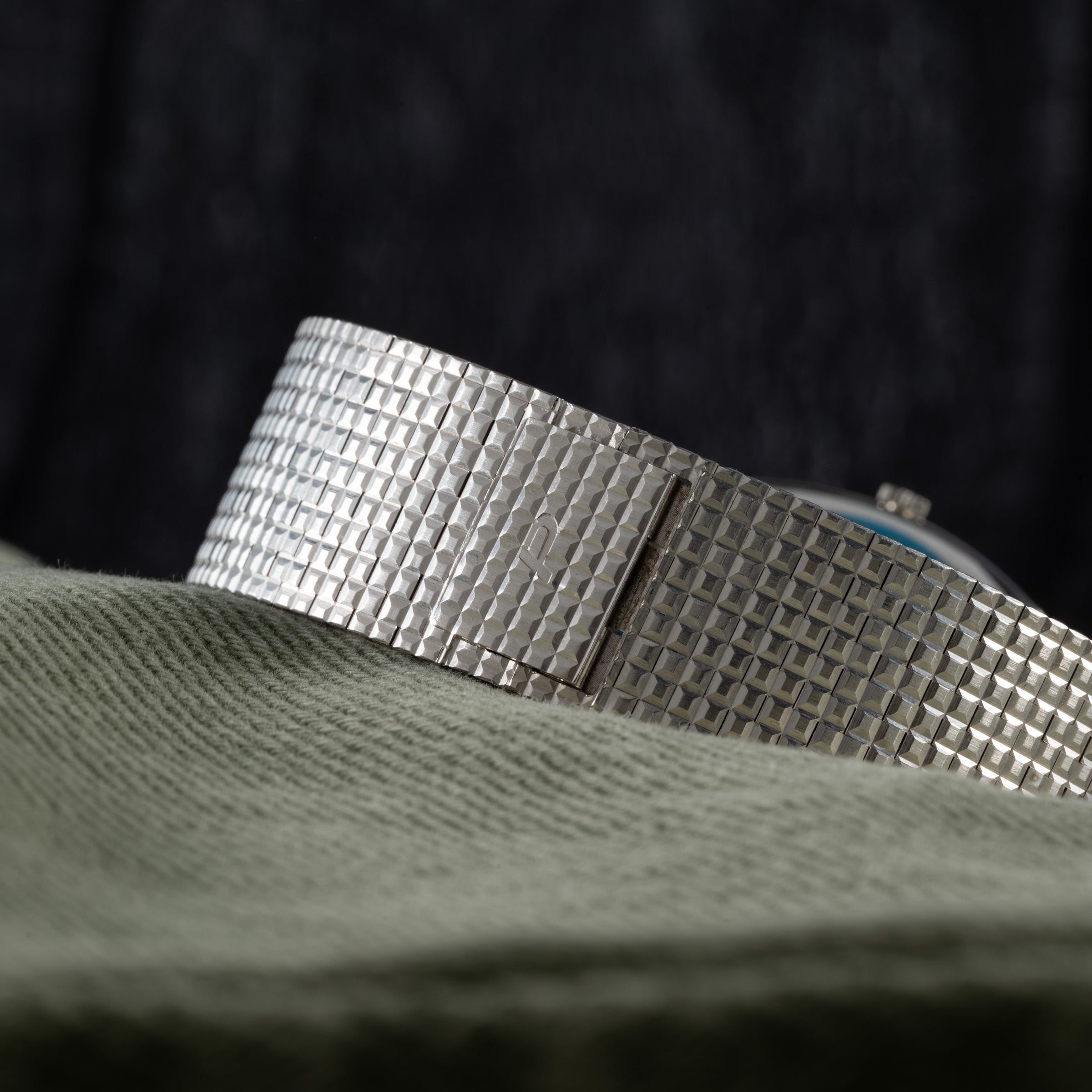 Sqound' White Gold Dress Watch