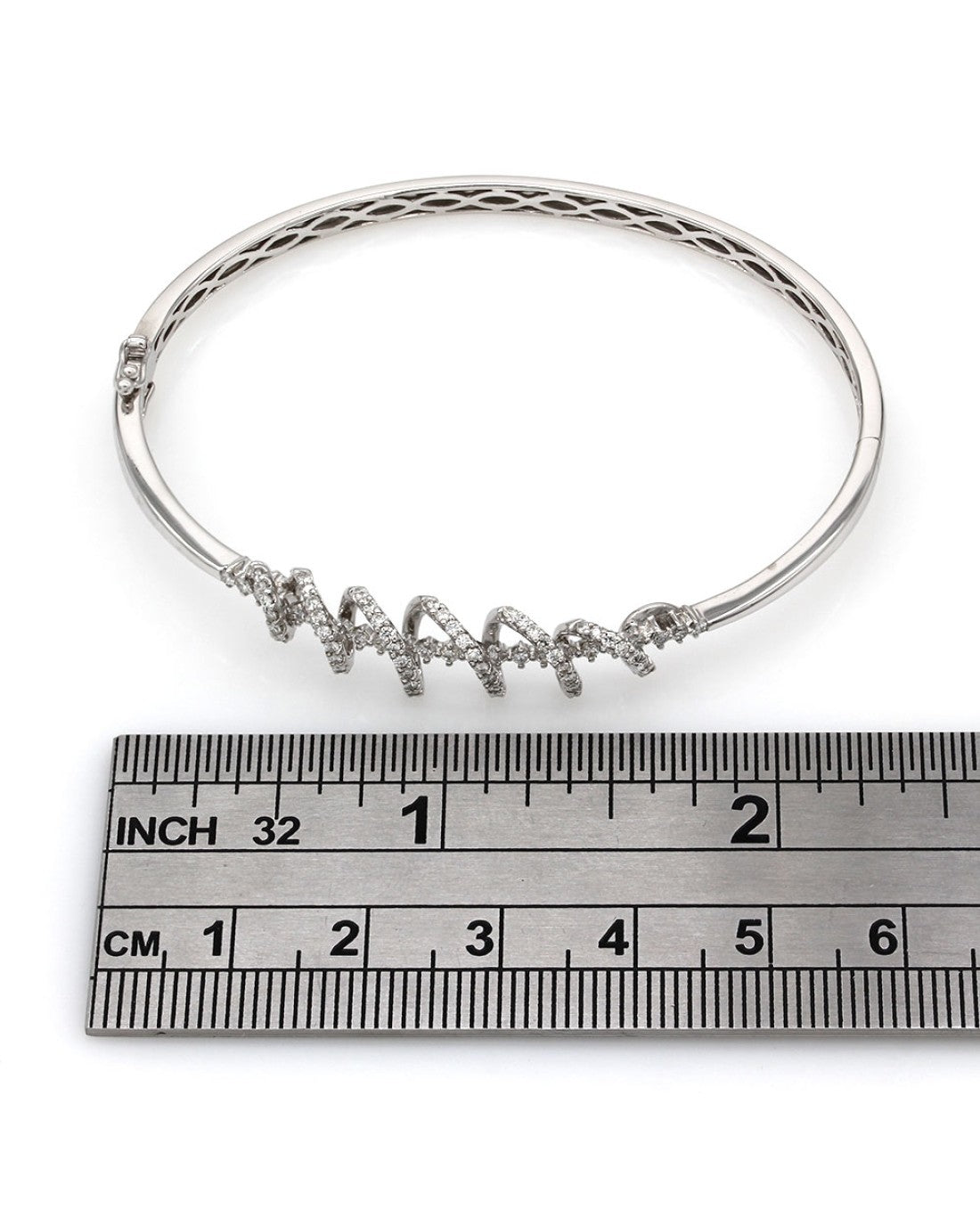 Diamond Squiggle Bracelet in Gold
