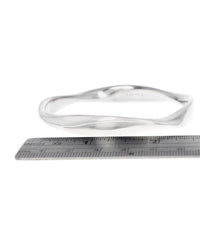 Contoured Bangle Bracelet in Silver