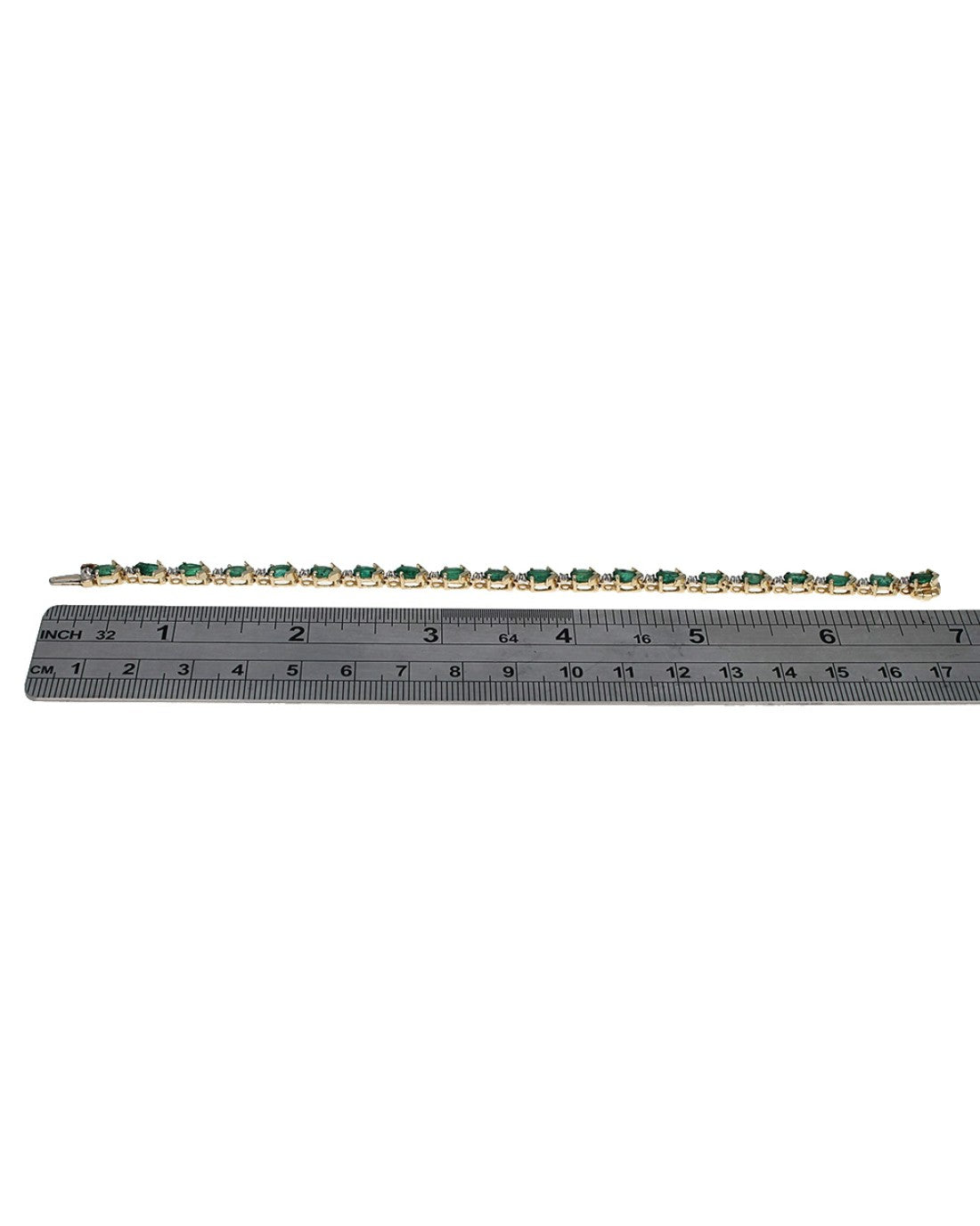 Alternating Emerald and Diamond Link Bracelet in Yellow Gold