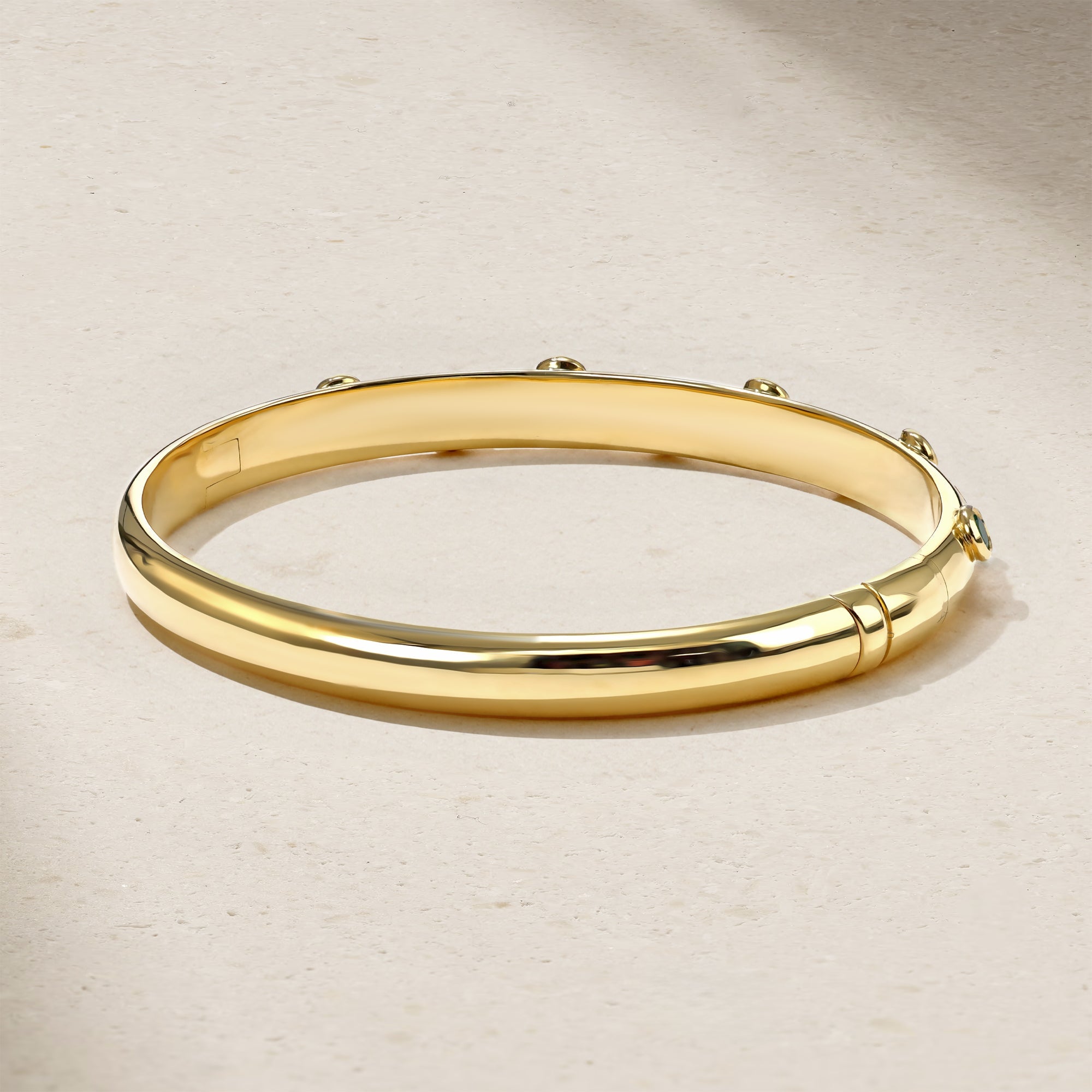 Riva Crest Emerald Bangle