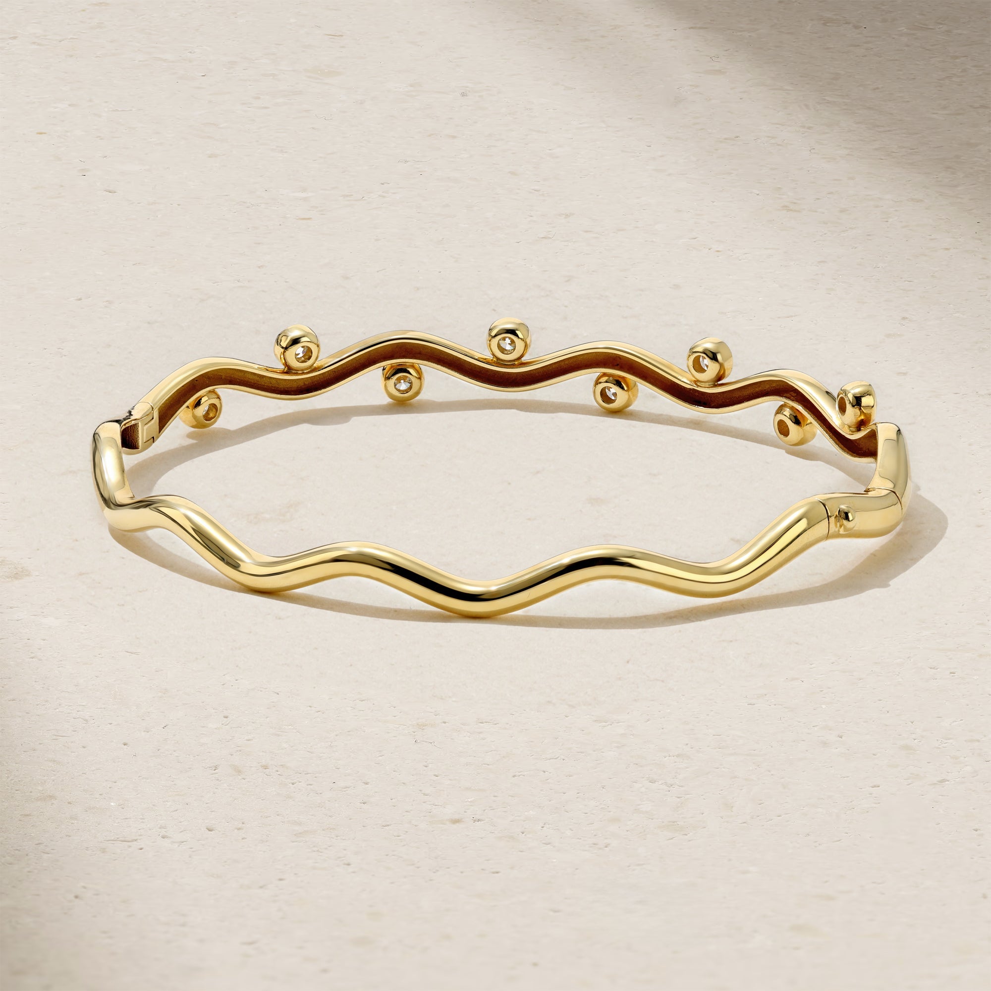 Riva Wavy Diamond Bangle
