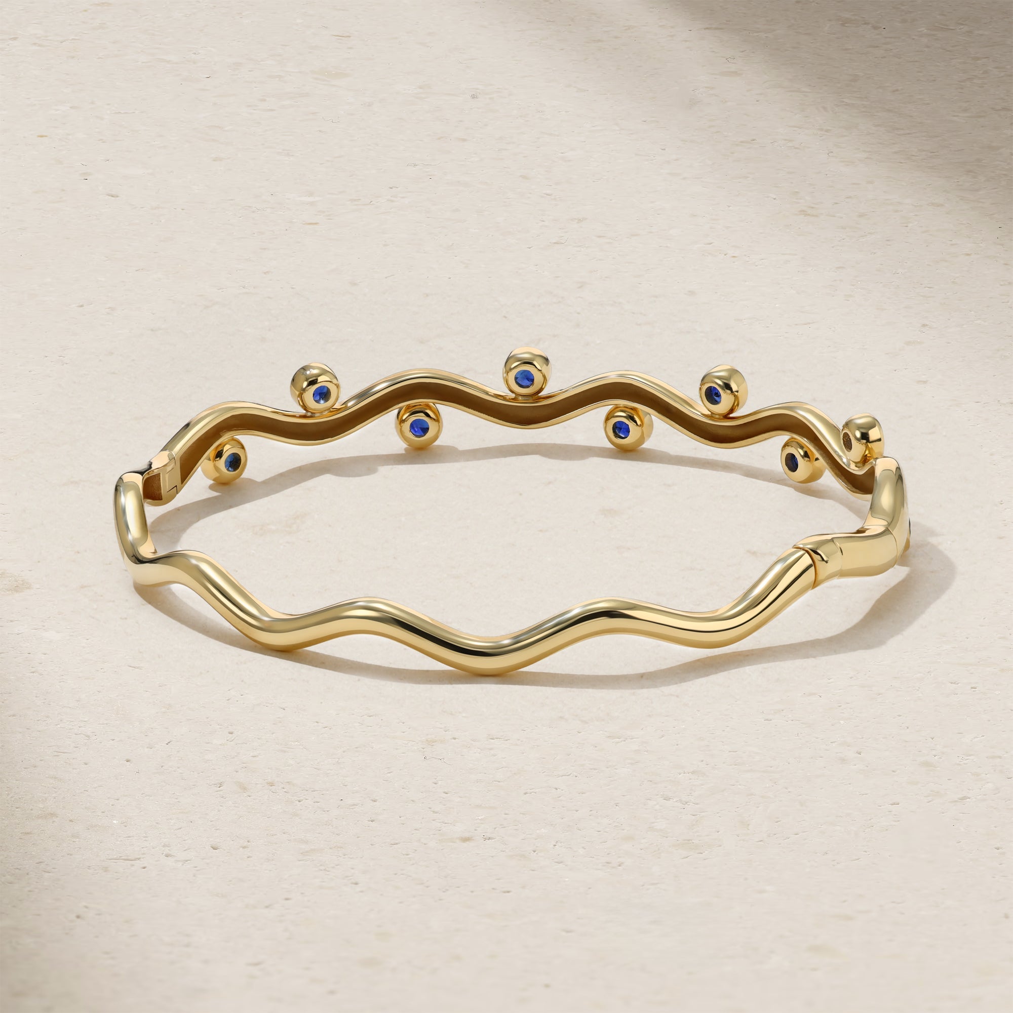 Riva Wavy Sapphire Bangle
