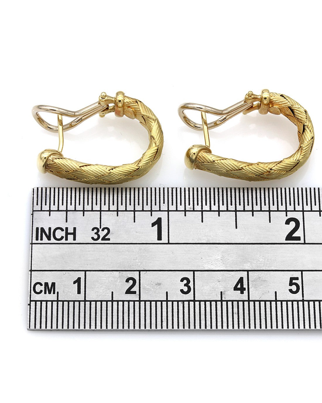 Basket Weave J Earrings in Gold