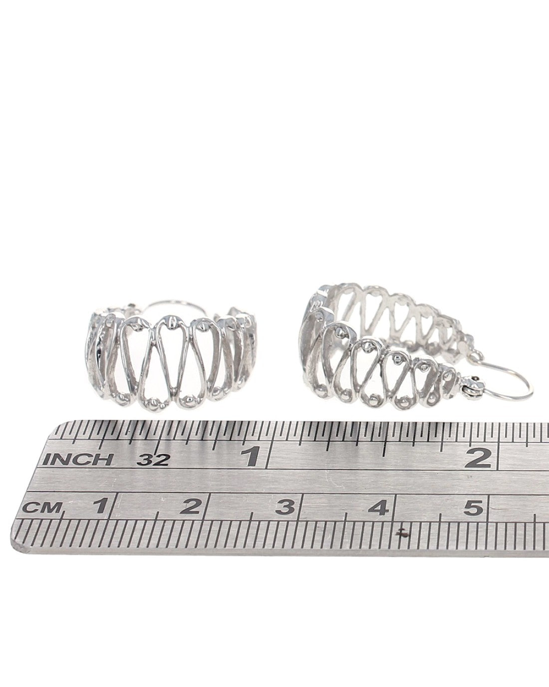 Tapered Squiggle Hoops in White Gold