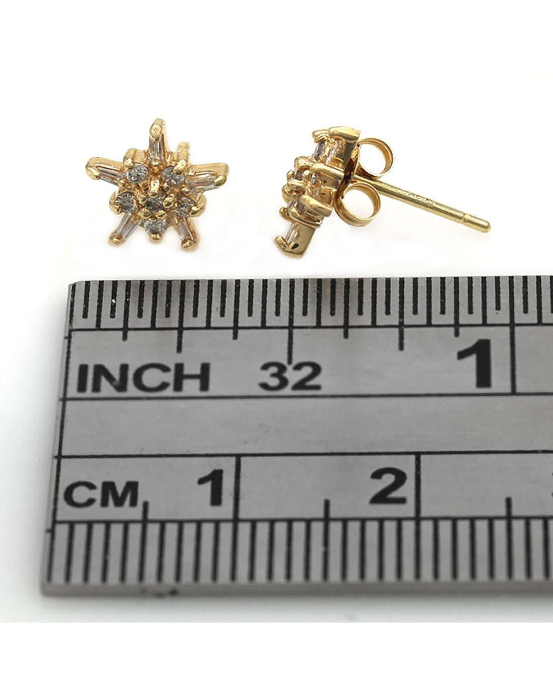 Diamond Star Cluster Stud Earrings in Yellow Gold