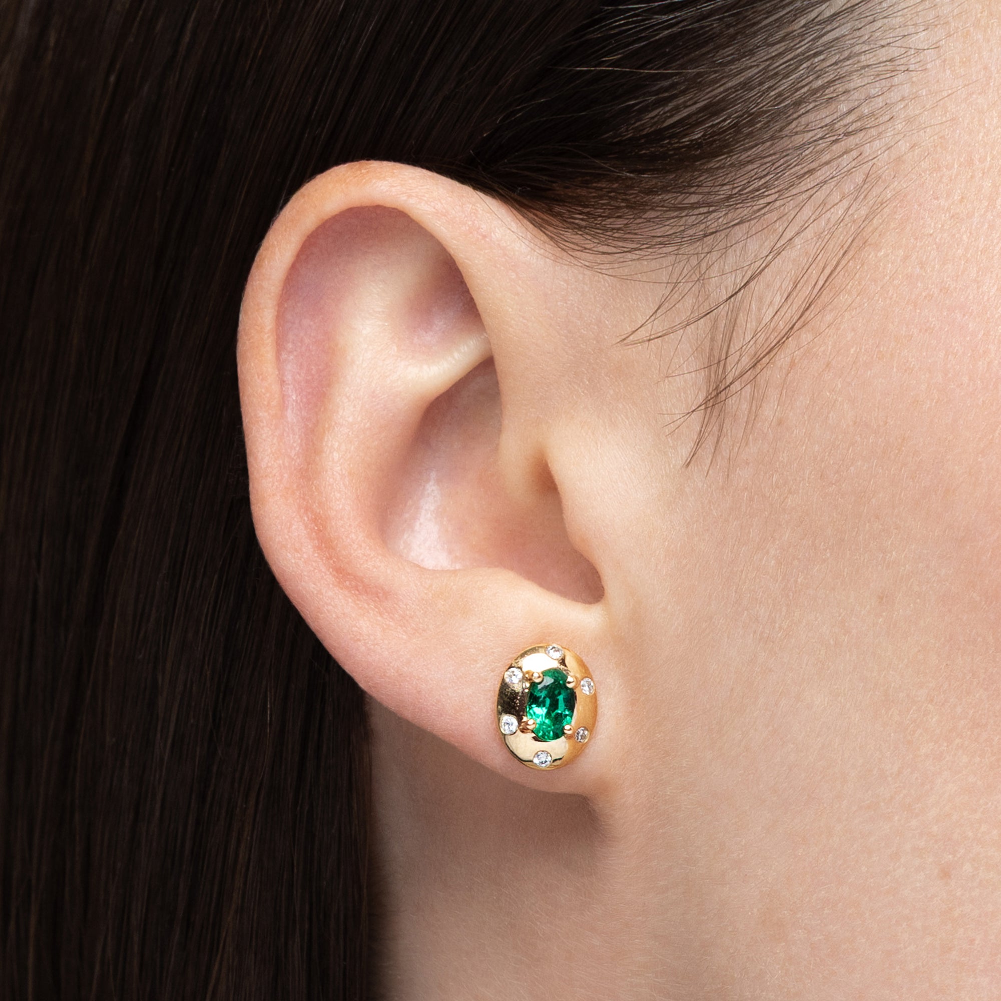 Aurum Oval Emerald Stud Earrings