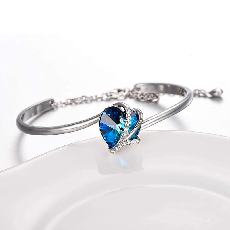 Circular Pendant Blue Sapphire Heart Shaped Bangle