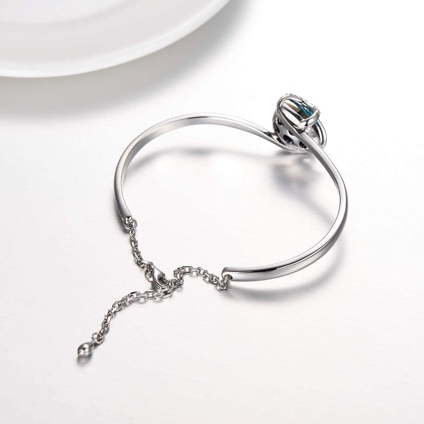 Circular Pendant Blue Sapphire Heart Shaped Bangle