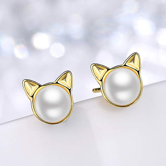 Mini Pearl Cat Shaped Stud Earrings
