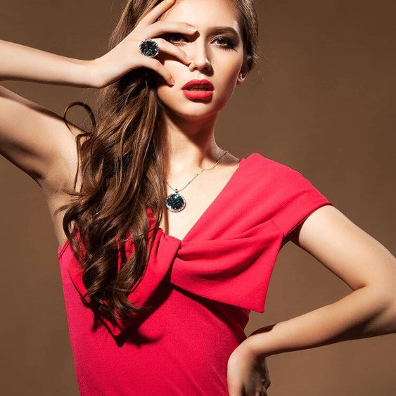 Blue Druzy Stone Circular Pendant Necklace in 18K White Gold