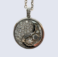 Carrera Y Carrera Aqua Reversible 18K White Gold & Diamonds Pendant