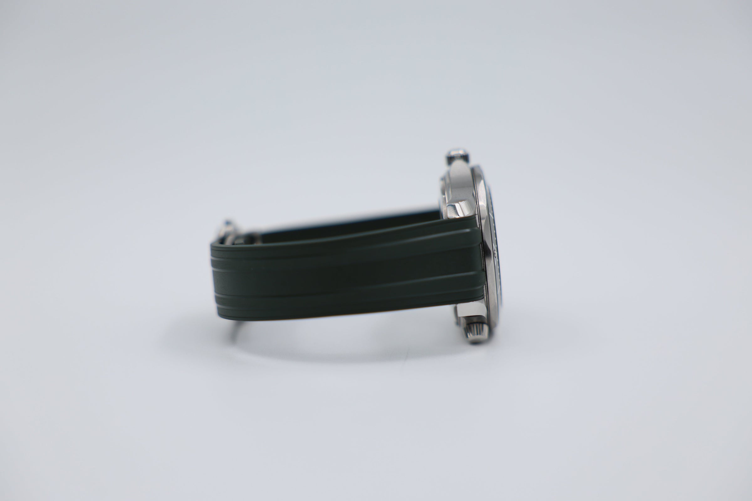 Omega - Seamaster - 21032422010001 - Green