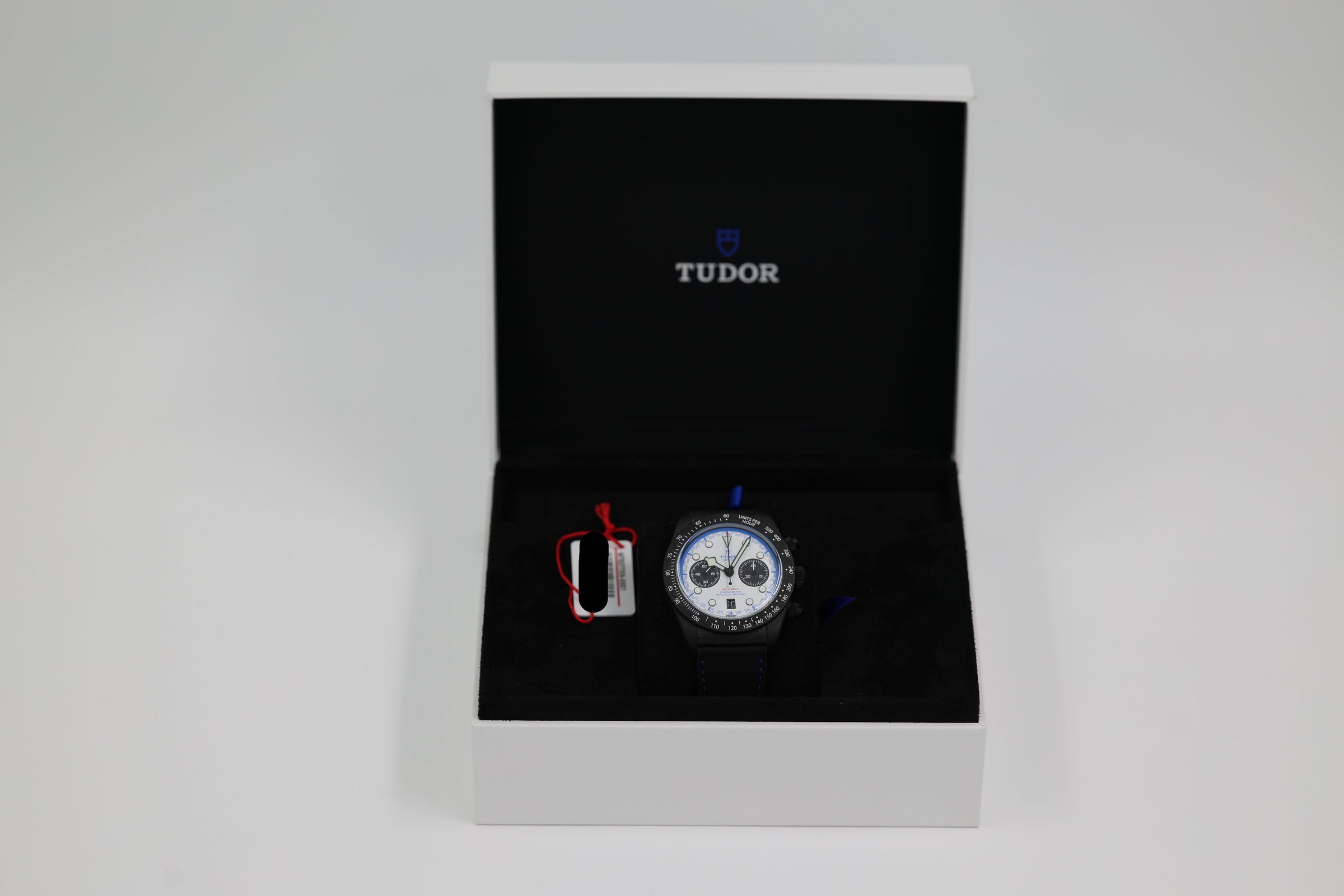 Tudor - Black Bay (Carbon 25 Limited Edition) - M79377KN - 2025