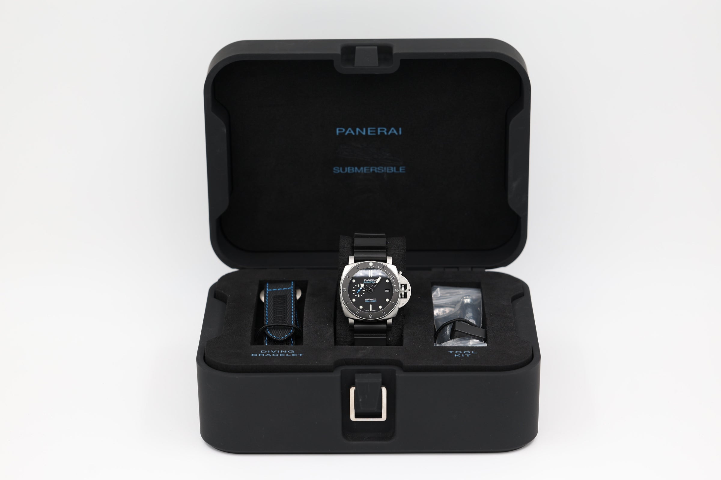 Panerai - Submersible - Black Dial - PAM00683 - 2018