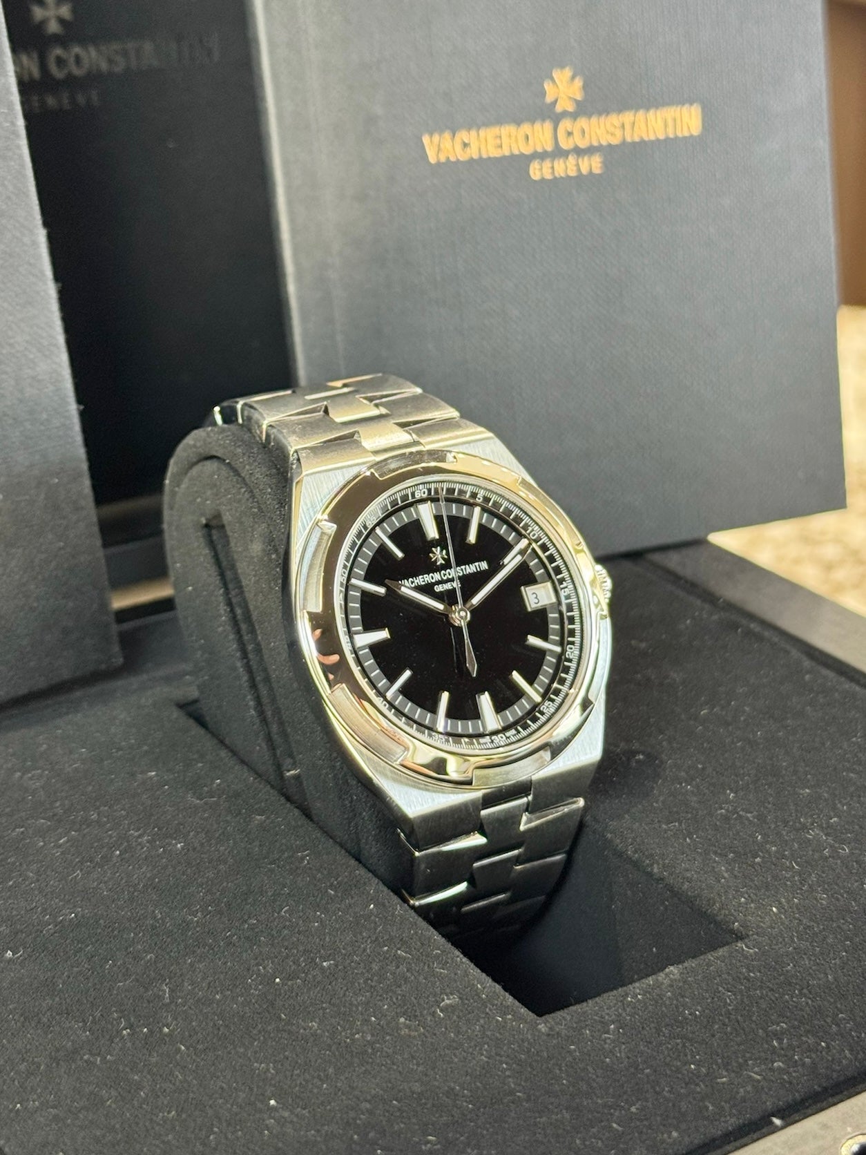 2019 Vacheron Constantin Overseas Self-Winding