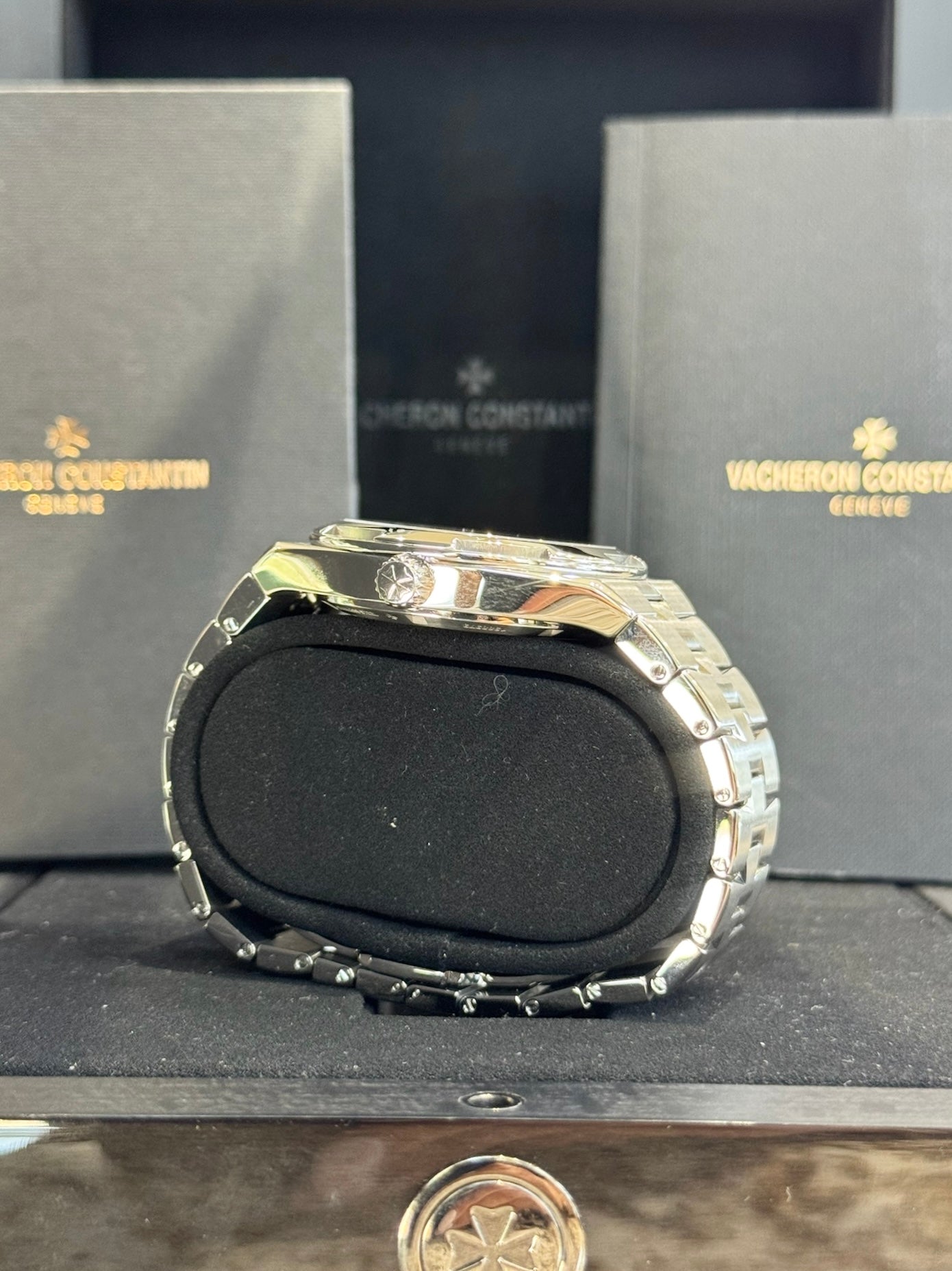 2019 Vacheron Constantin Overseas Self-Winding