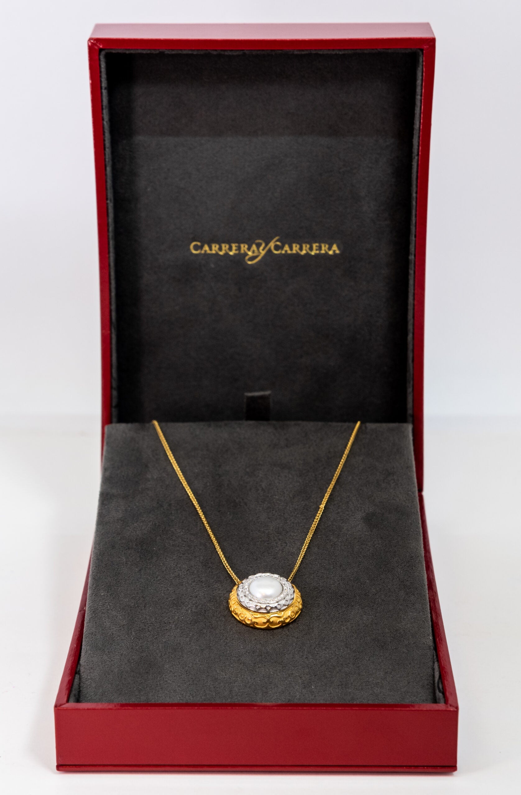 Carrera Y Carrera Musica Alegoria 18K Yellow Gold and 18K White Gold with Pearl Pendant