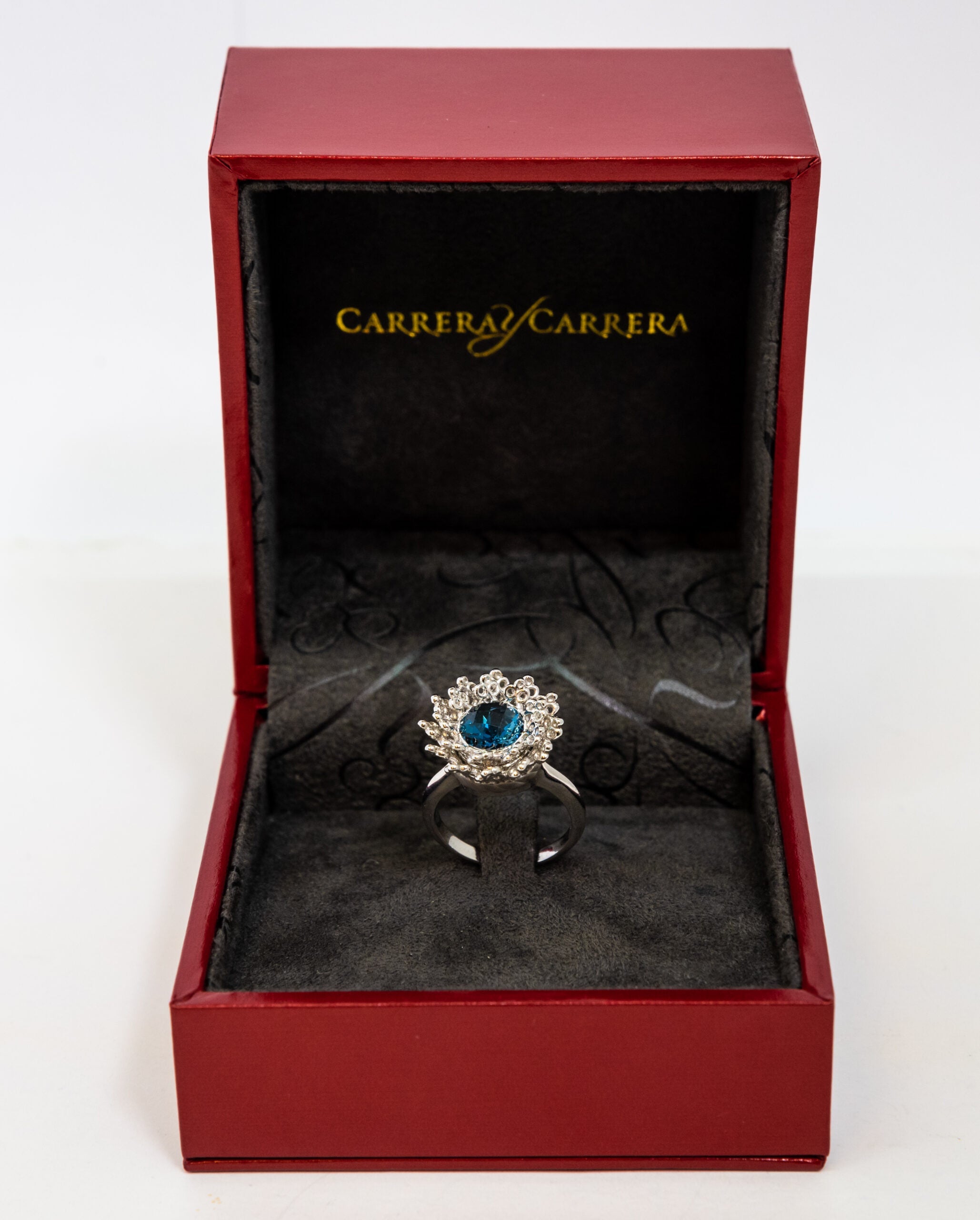 Carrera Y Carrera Reina 18K White Gold & Topaz Ring