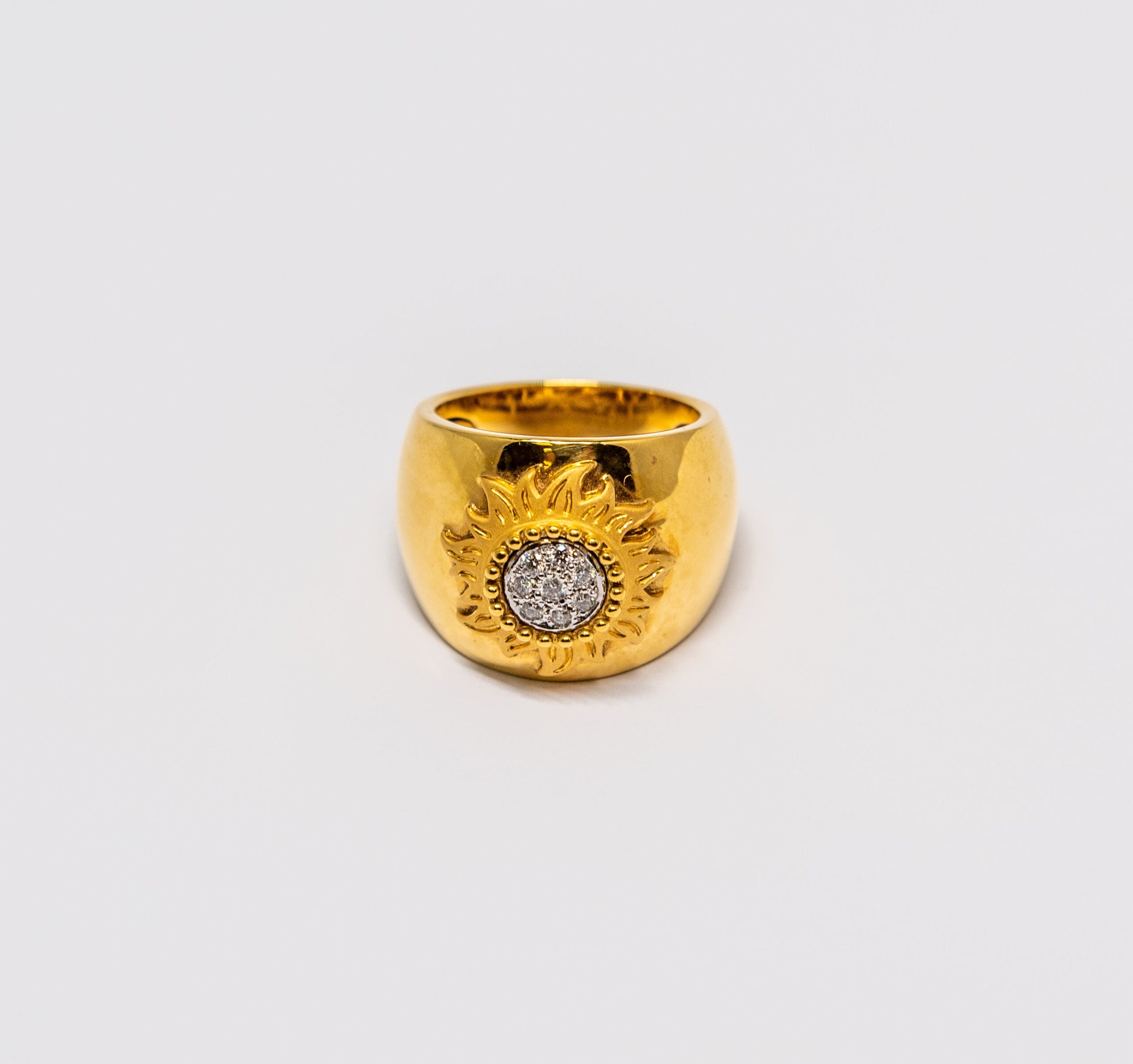 Carrera Y Carrera Sol Y Somb 18K Yellow Gold and Diamonds Ring