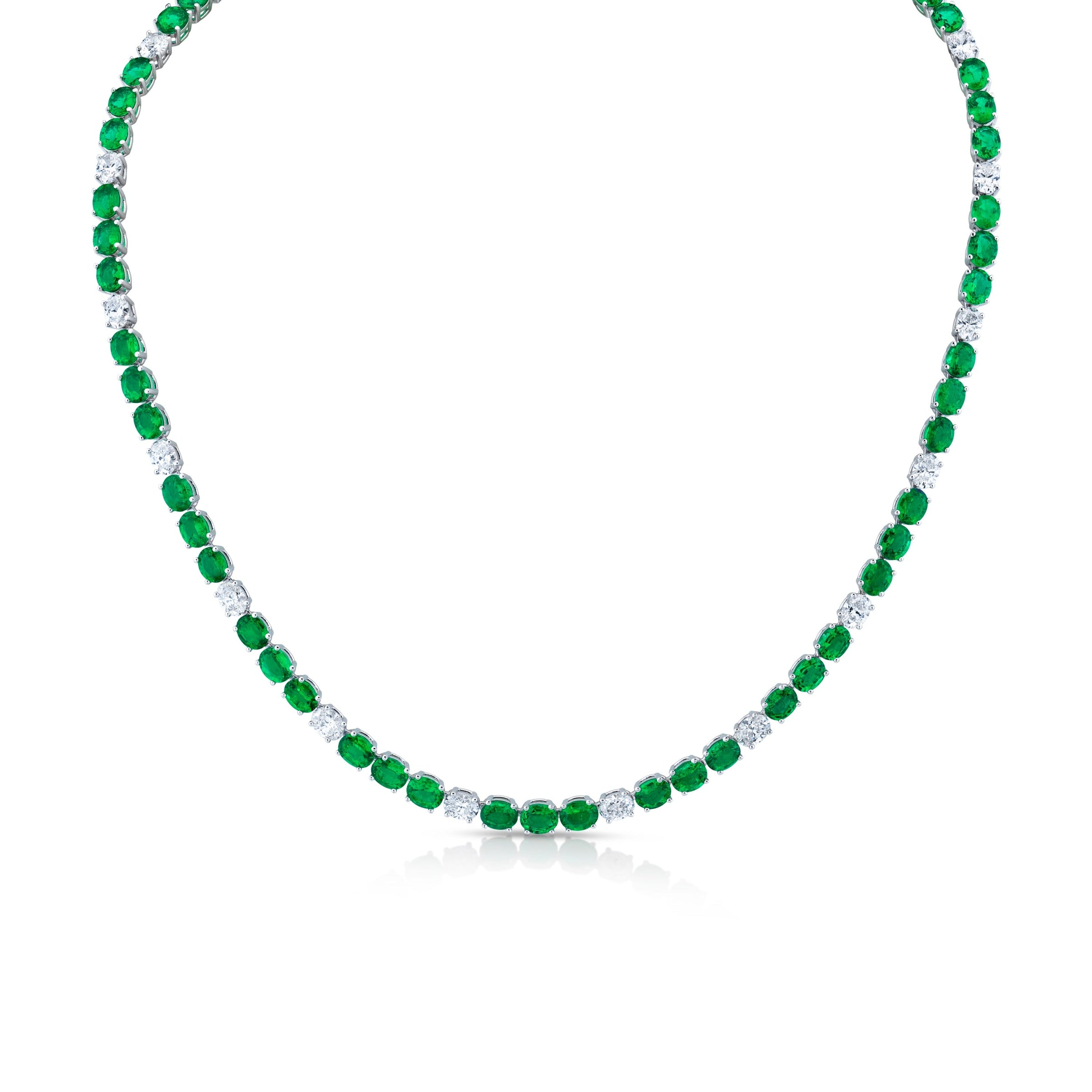 Oval-cut Green Emeralds and Diamonds Necklace