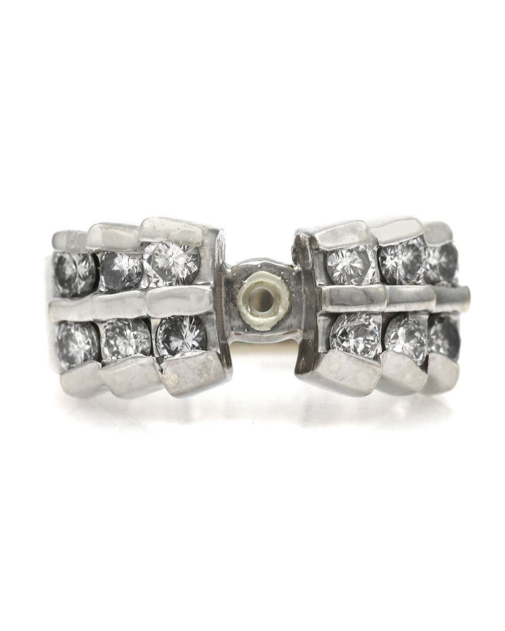Flush Set Diamond Semi Mount in Platinum