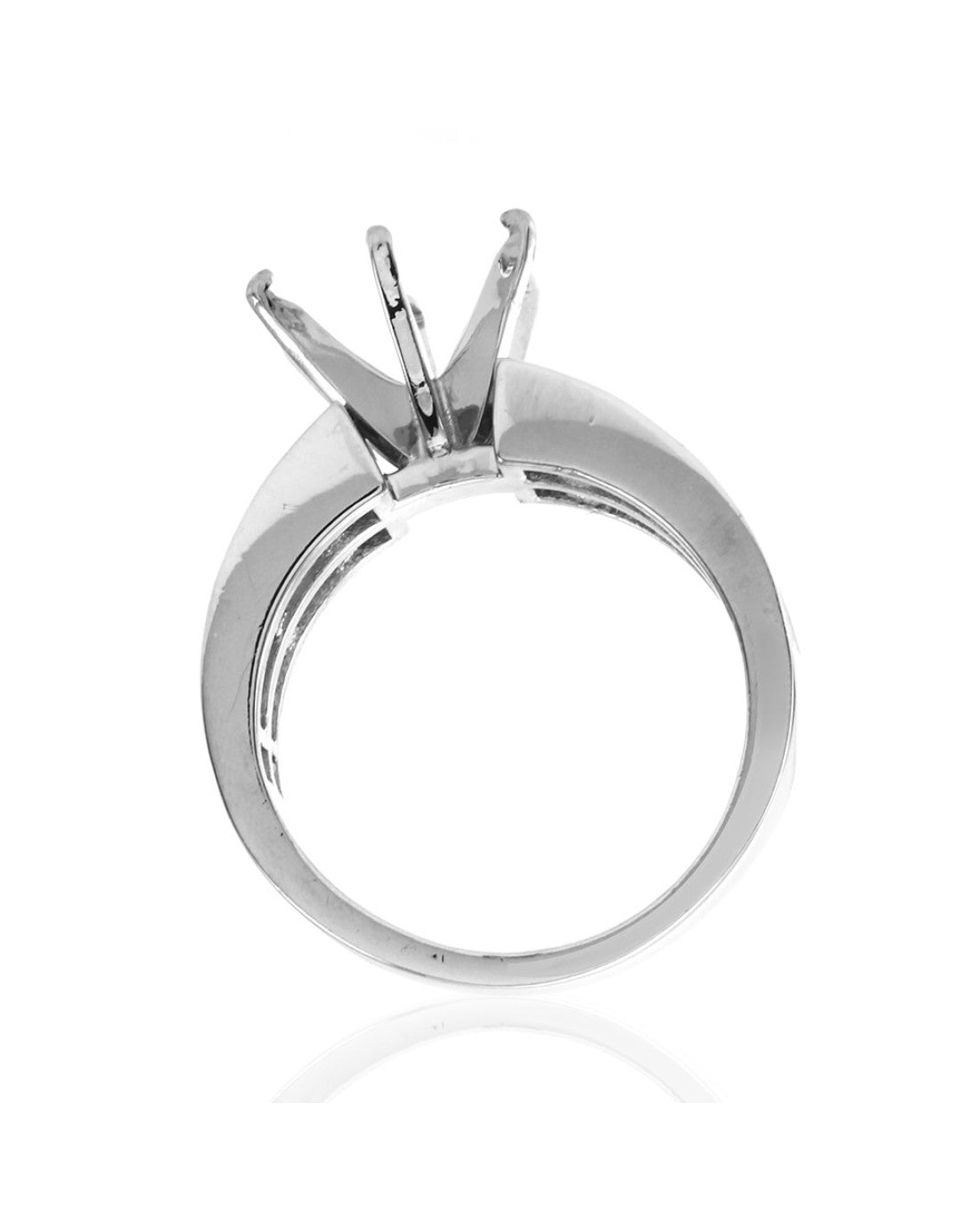Diamond Engagement Ring Mounting in Platinum