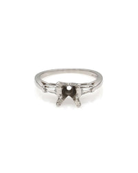 Diamond Engagement Ring Mounting in Platinum