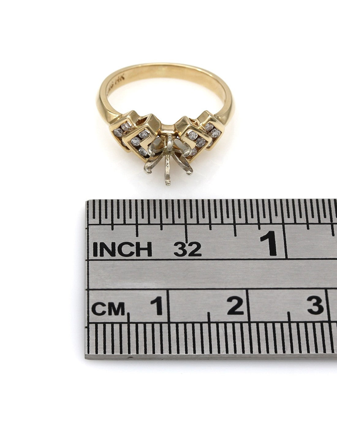 Double Chevron Channel Set Diamond Mounting in 14ky