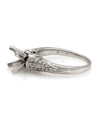 Pave Diamond Mounting in Gold