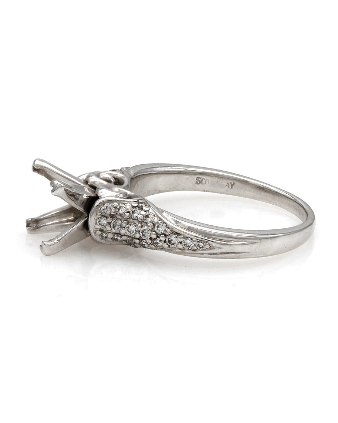Pave Diamond Mounting in Gold