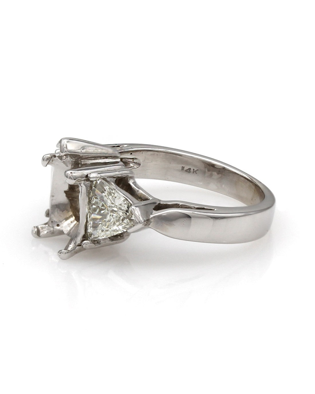 Trillion Diamond Three Stone Mounting in 14kw