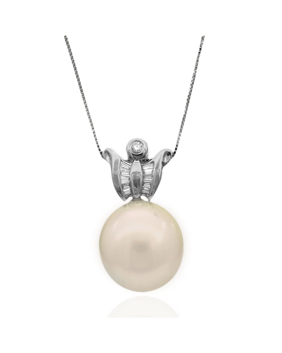 South Sea Oeark and Mixed Cut Diamond Drop Necklace